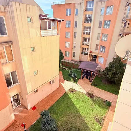 Apartman One *